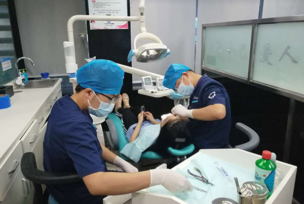 钴铬合金烤瓷牙有哪些优势